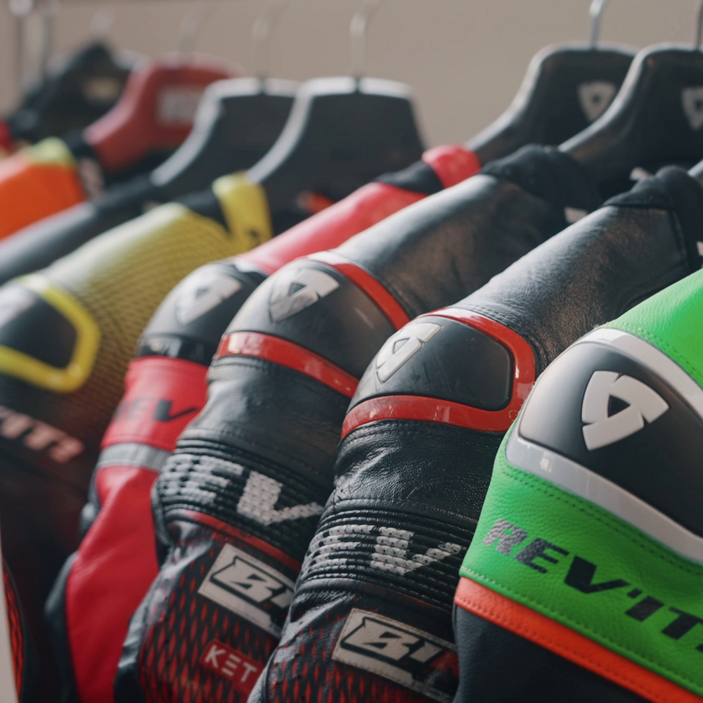 REV'IT! (1) REV'IT! (1)