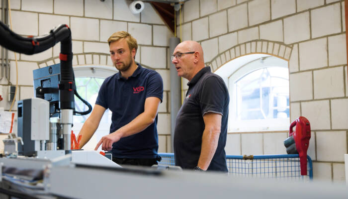 Zund-Benelux-Service-Mitarbeiter Zund-Benelux-Service-Mitarbeiter